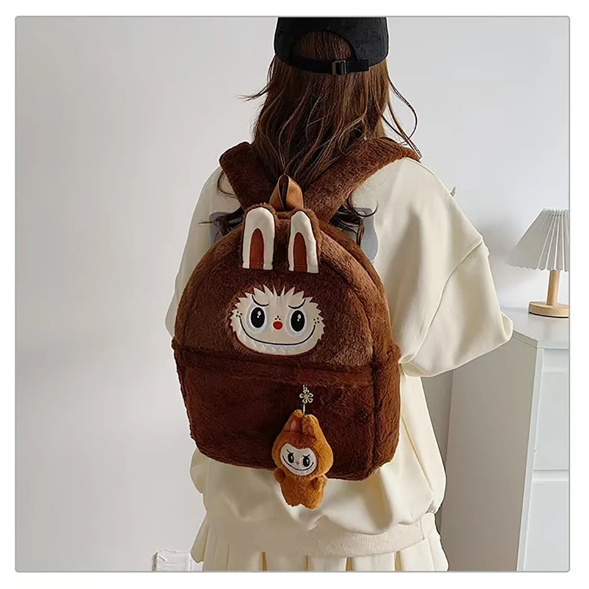 THE MONSTERS - BUBU-Bag - flauschiger Rucksack - braun